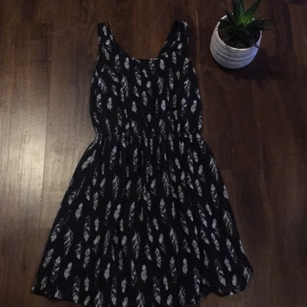 H & M | Black Feather Dress 🪶